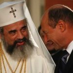 Spaga lui Basescu pentru Preafericitul Daniel